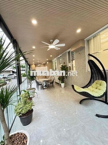 BÁN CĂN HỘ GROUND HOUSE SKY GARDEN 3. SỔ HỒNG CẦM TAY - GIÁ 9.8 TỶ