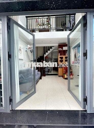 Vài căn ra MT Trường Sa Phường 15 - DTSD gần 90m2, 5 tầng, 3 PN,3 WC.