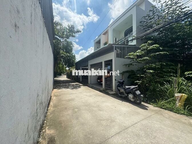 nền thổ cư 100% lộ oto giá bán dưới 2 tỷ