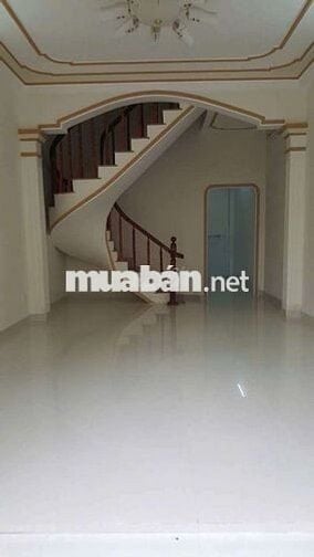 Cho thuê nhà nguyên căn 1 trệt 1 lầu, dt 4×15, có 2pn,2wc