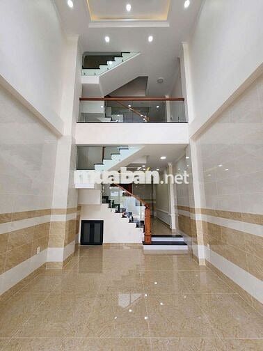 NHÀ PHỐ MỚI TINH HẺM XE TẢI 585 QL 13