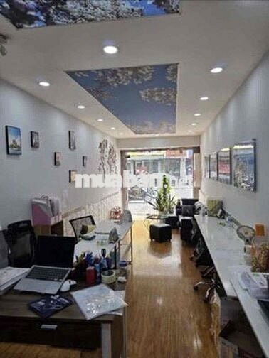 (ảnh thật) cho thê mặt tiền nhà nguyên căn 1 trệt 1 lầu 2 phòng nghủ