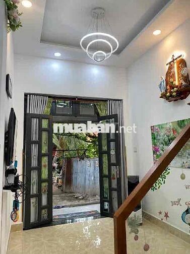 CHỈ 15M RA BÃI XE HƠI - HẺM RỘNG THÔNG THOÁNG - 2 TẦNG MỚI ĐÚC BTCT