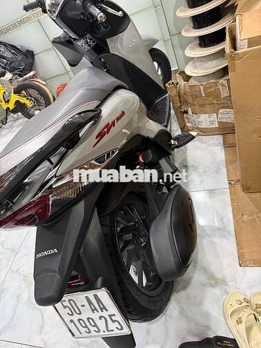 bán xe sh mode màu xám xi măng mới 99%