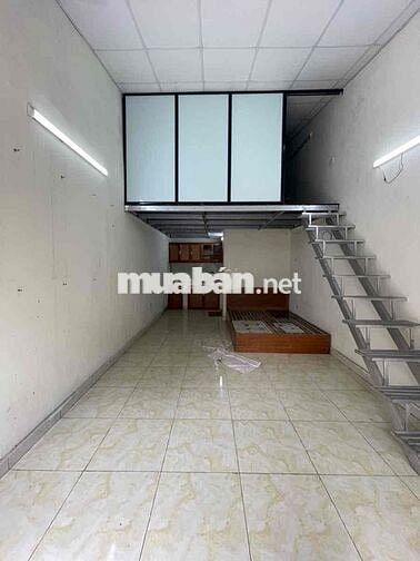 Tầm 1 tỷ là có nhà mới Vĩnh Hoàng-30m ra phố- Sát hồ-33m;C4 gác xép