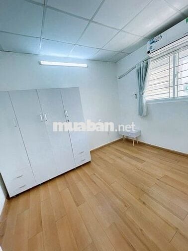 DT: 40,3m2 ( kế góc thang máy )-Giá:985tr(bớt lộc cho khách thiện chí)