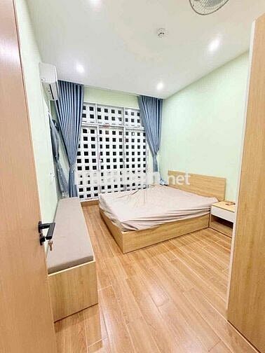 Cho thuê căn hộ 2 phòng ngủ ngay trung tâm thành phố