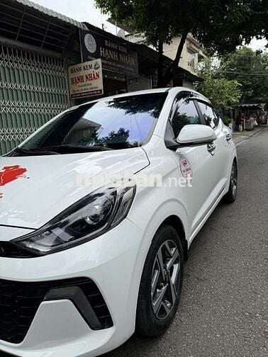 2024 Sedan 1.2 AT	 - 48000 km