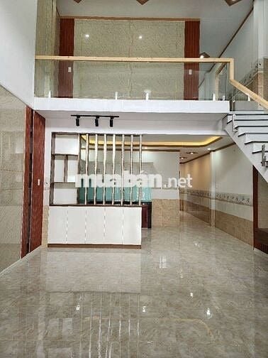 Cần bán nhà sổ riêng thổ cư ngay cổng công ty chángin