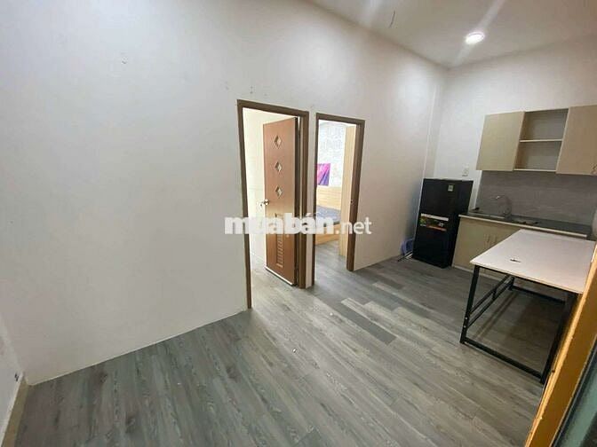 CĂN HỘ 2PN BAN CÔNG THỐNG NHẤT GẦN CHỢ HẠNH THÔNG TÂY SIÊU RỘNG