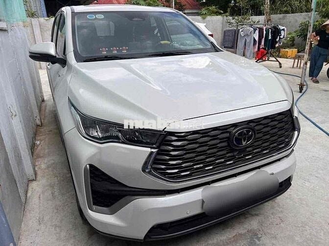 Toyota Innova Cross 2.0HEV - 225Tr Trả trước