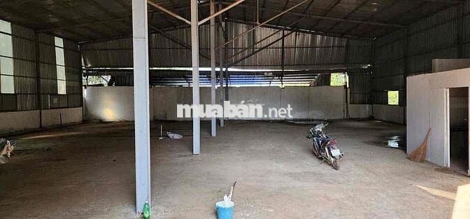 💥 Giá chỉ 40 triệu  cho thuê Xưởng Đường xe container  💥 Xưởng 800m².