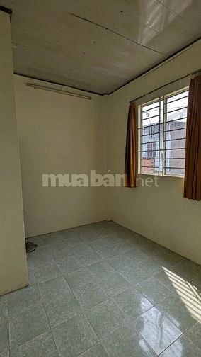 Hh 1% bán dùm căn nhà Thống Nhất p16 dt 4x6m 1 lầu