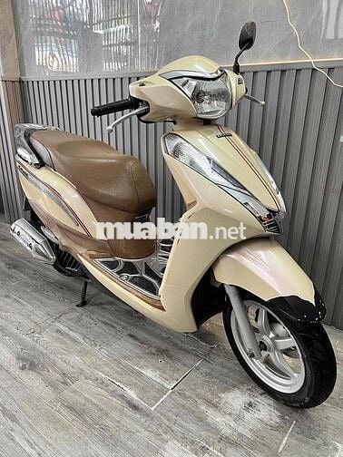 lead 9 chủ máy zin