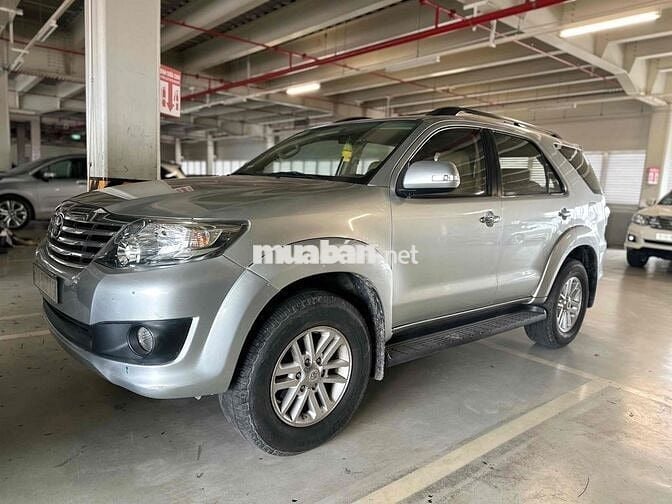 TOYOTA FORTUNER XĂNG 7 c HÃNG BH 1 năm