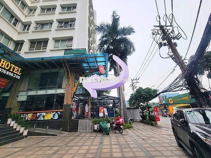 Cho thuê mặt bằng lầu 1 khách sạn, view và ngay ngã tư cầu phú mỹ