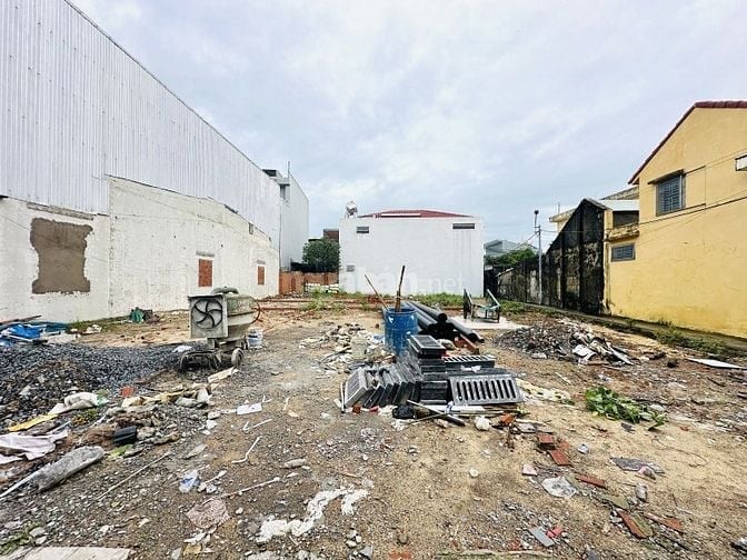 Đất Hẻm Ô tô 70m2 4.8x14.5 Nguyễn Phan Vinh, Sơn Trà Ngay Biển 5.x Tỷ