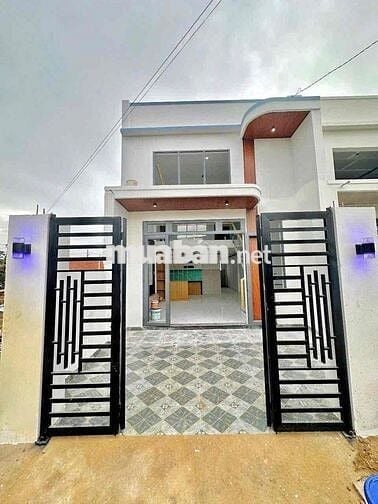 Chủ ngộp cần bán nhà gác lững ngay Cầu Tân Triều,