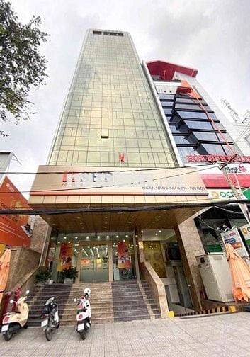 Cho thuê từng tầng của toàn nhà SHB Đại Lộ Hoà Bình gần bến Ninh Kiều