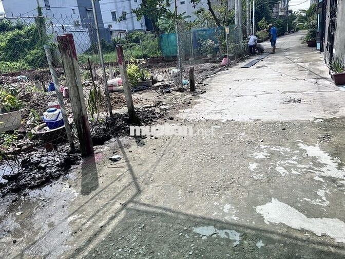 Đất hiếm cách Q7 100m, hẻm ô tô 1806 Huỳnh Tấn Phát, 61m2 chỉ 4.x tỷ