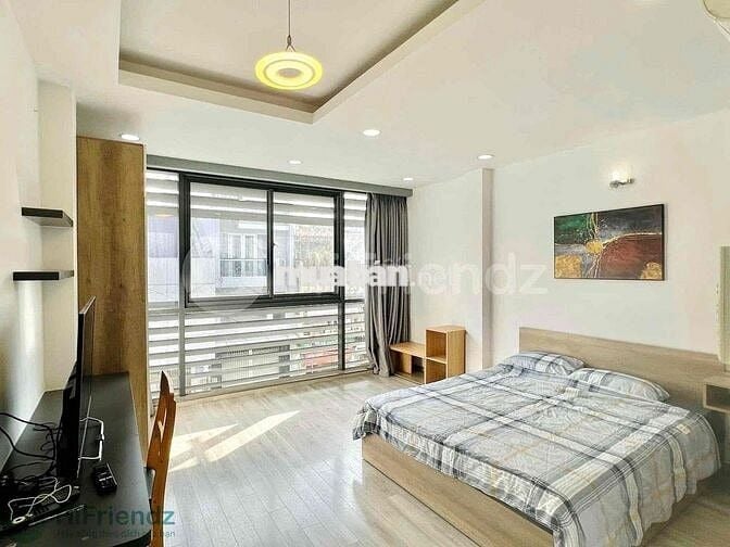 CHO THUÊ CHUNG CƯ MINI - 1 PHÒNG NGỦ / THANG MÁY VỊ TRÍ NGAY MẶT TIỀN