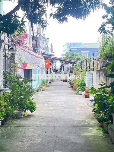 Bán lô đất hiếm, hẻm ô tô 2640 Lê Văn Lương, 130m2 chỉ 4.x tỷ