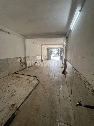 Nhà MT nguyễn Biểu P1Q5.(Hạ Giá còn 27tỷ800tr còn TL mạnh)