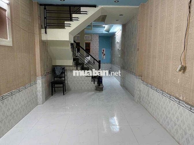 Trệt lầu 3,2*18; 2pn đi gò vấp gần hẻm xe hơi