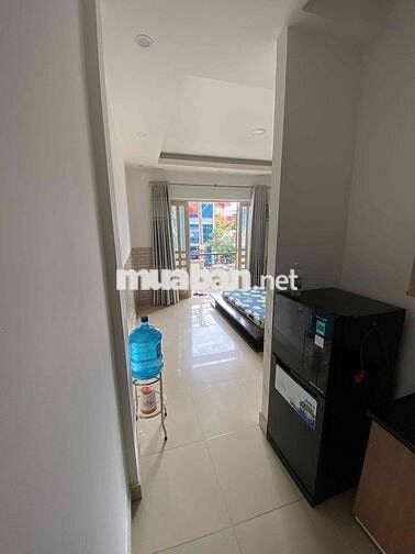 Căn hộ rộng 30m, mặt tiền tạ quang bửu, Q8. Full nội thất