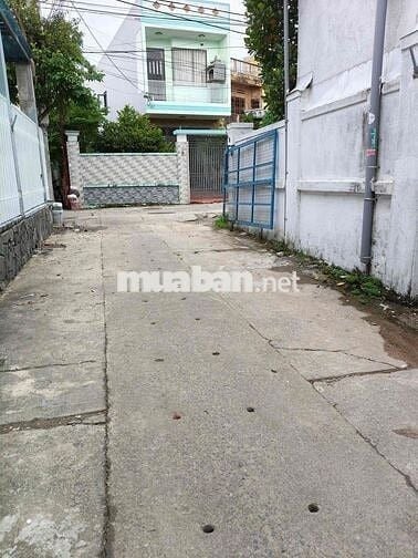 nhà 2 tầng đẹp kèm theo lô đất bên cạnh giá tốt