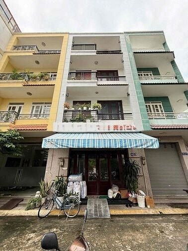 🌹HOA HỒNG 1% Chia đôi cho anh em môi giới - Giới thiệu )  🌹 KHU VIP 42