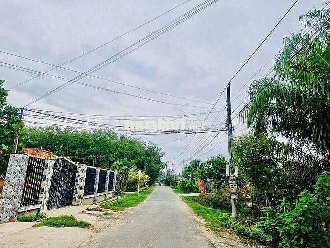 CẦN BÁN LÔ ĐẤT 1000M2 GẦN KHU CN PHƯỚC ĐÔNG, TÂY NINH GIÁ 1 TỶ 2