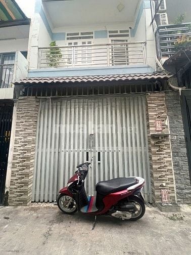 Nhà 4 tầng hẻm thông ngay chợ Bùi Minh Trực P5Q8. Giá 5.5 tỷ TL