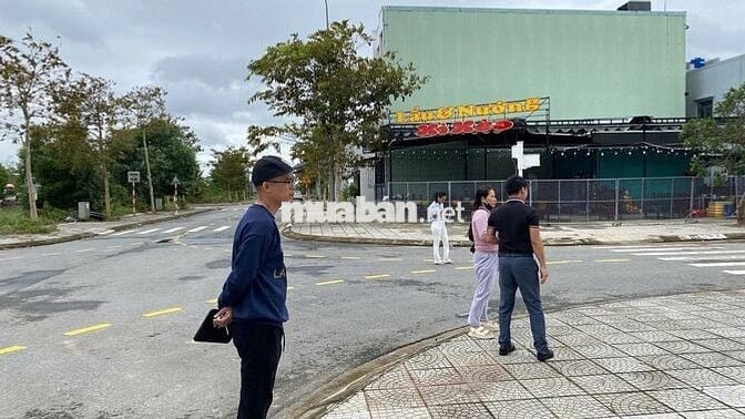 Bán đất Đà Nẵng mặt tiền đường lớn gần bệnh viện siêu thị