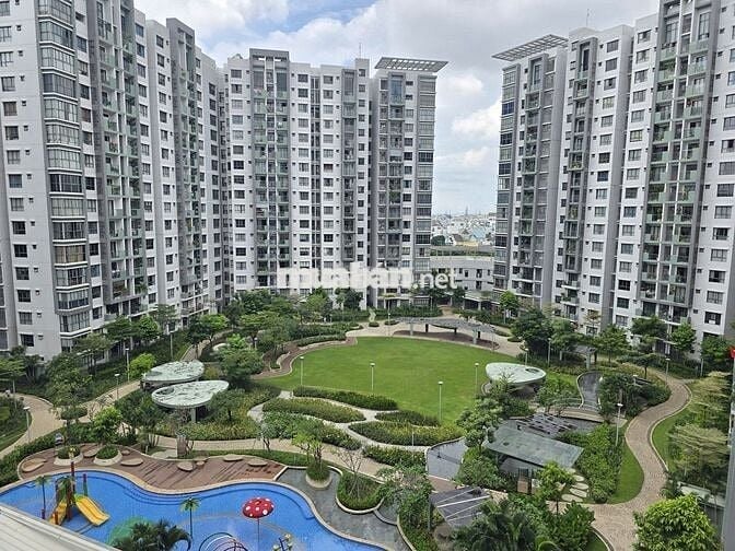 Cho thuê căn hộ cao cấp 71m2 khu Emerald - Celadon City. Giá chỉ 13tr5