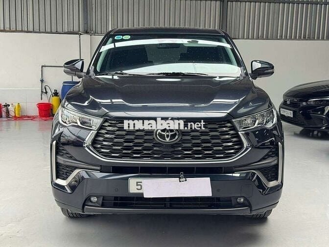 Toyota Innova Cross HEV 2.0 CVT - 22000 Km