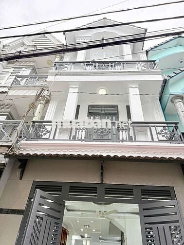 4,2x13m 2 lầu 4pn 4wc hẻm 6m thông ht13 gần chợ kcn hiệp Thành