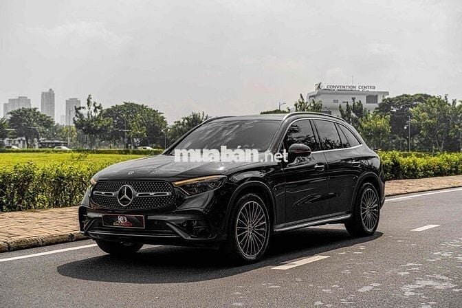 Mercedes GLC300 AMG Model 2024 All new Siêu lướt