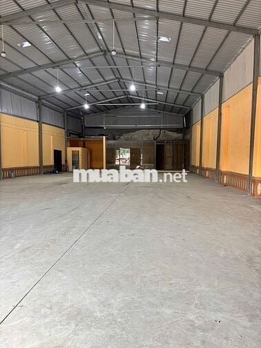 Xưởng Mặt Tiền DT743 Gần Vòng Xoay An Phú 750m2 Cho Thuê