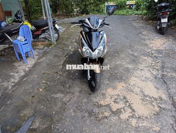 Xe máy êm ấm bóc áo đẹp về chạy liền