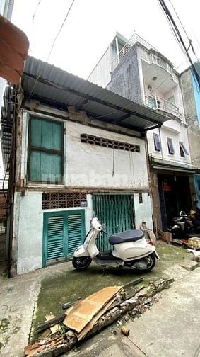 958/36 Lò Gốm, P.8, Q.6, bán nhà phố, giá rẻ 49,5tr/m2