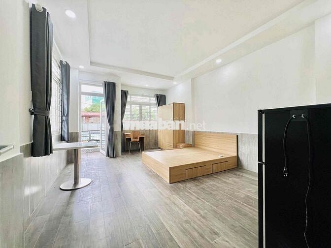 STUDIO BAN CÔNG ĐI BỘ QUA HUTECH. CÁCH NGOẠI THƯƠNG, UEF 5 PHÚT