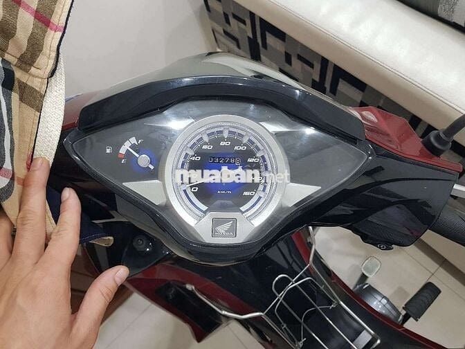 Cần bán xe future còn đẹp .