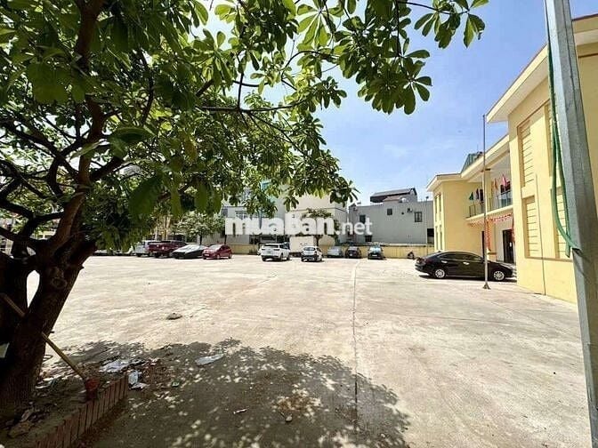 BẮC TỪ LIÊM - LÔ GÓC 5 Tầng x 38m² -View Sân chơi Nhà VH - Ô TÔ ĐỖ CỬA