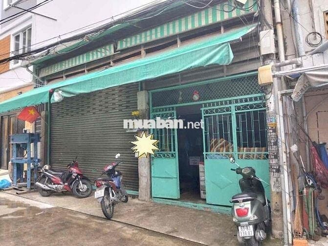 Nhà cấp 4 góc ngã 4 chợ Văn thánh