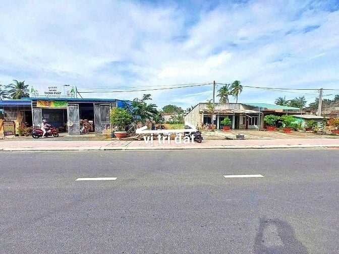 Chủ kẹt tiền cần thanh lí lô đất ngay ngã tư Chơn Thành, Bình Phước