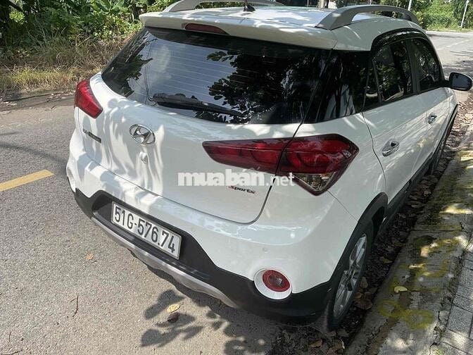Hyundai i20 2015 Active 1.4 AT - 100000 km
