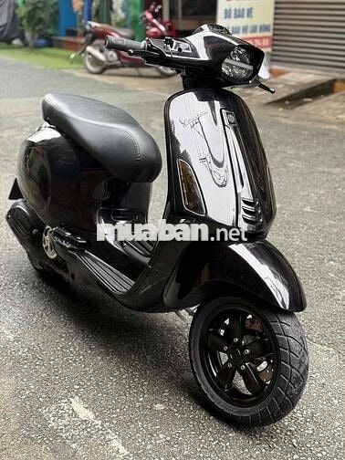 vespa sprint up led.bán trra góp.trao đổi xe