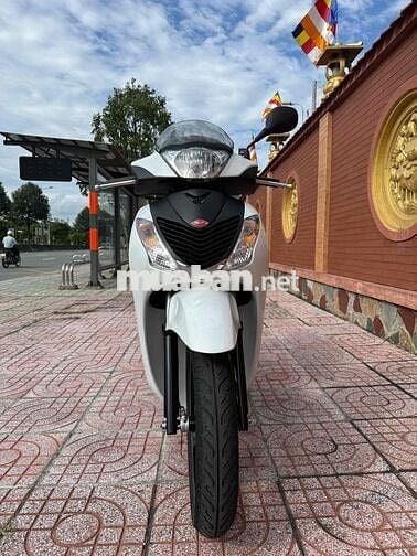 cần bán xe sh ý 150i