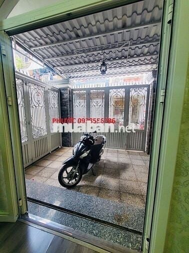 Võ Văn Tần, P.5, Q.3. Hẻm thông Nguyễn Thị Minh Khai. Gần trường học